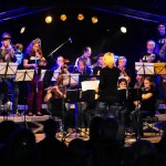 Die Big-Band spielt Car-Wash