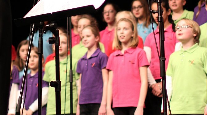 Chöre beim Stadtteilkonzert von „Young ClassX“